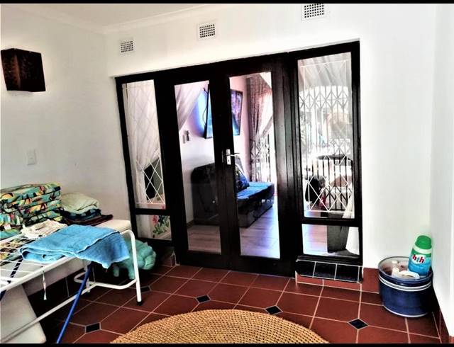 7 BEDROOM HOUSE FOR SALE IN SCOTTBURGH SOUTH